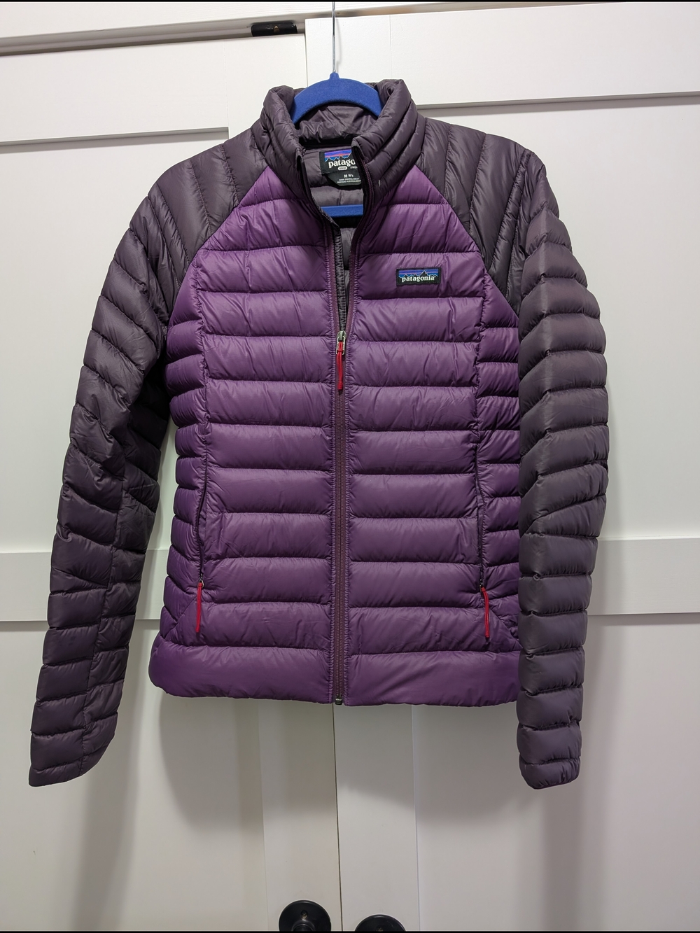 Patagonia Women's Purple and Dark Purple Down Sweater Jacket